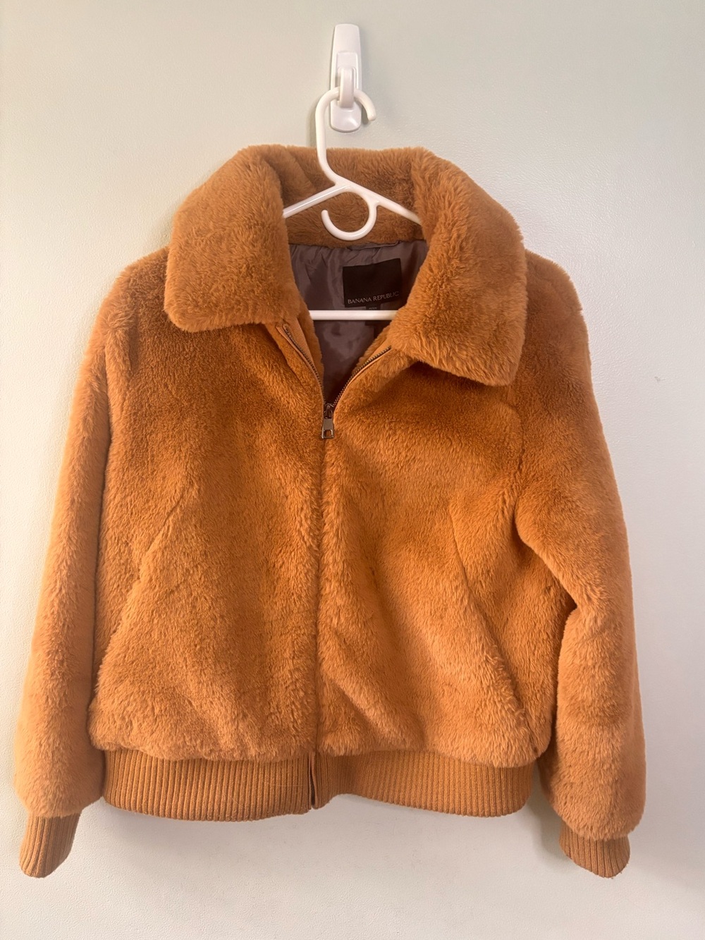 Banana Republic Faux Fur Bomber Jacket Camel SZ Medium petite - Picture 2 of 12
